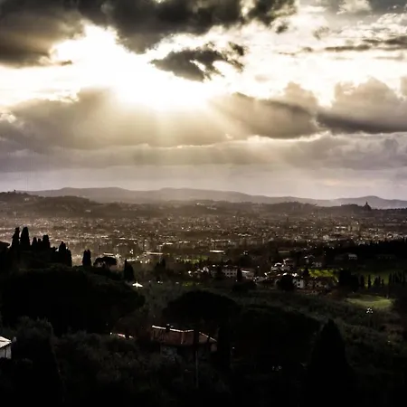 Alojamento de Acomodação e Pequeno-almoço Morghen Settignano